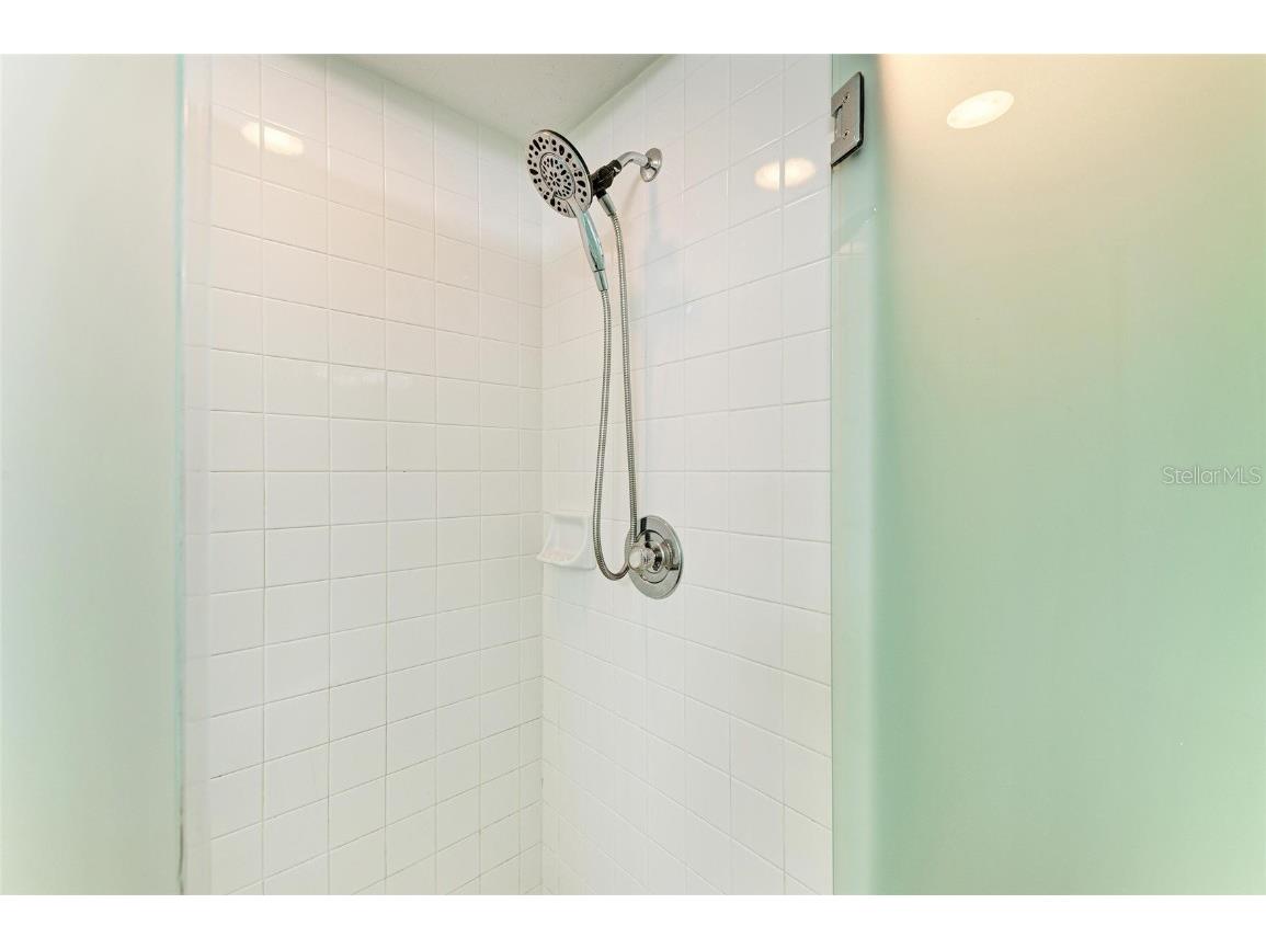 2403 Icecapade Drive Sarasota FL 34240 A4660800 image27