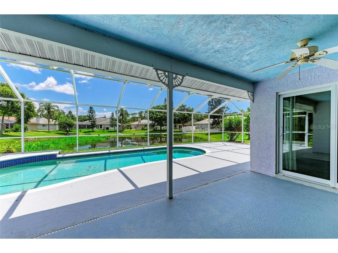 2403 Icecapade Drive Sarasota FL 34240 A4660800 image36