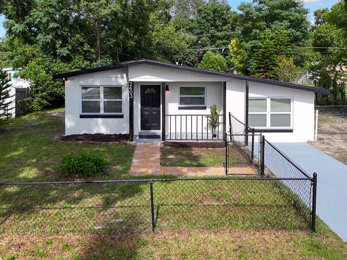 2403 Nansen Avenue Orlando FL 32817 G5099343 image1