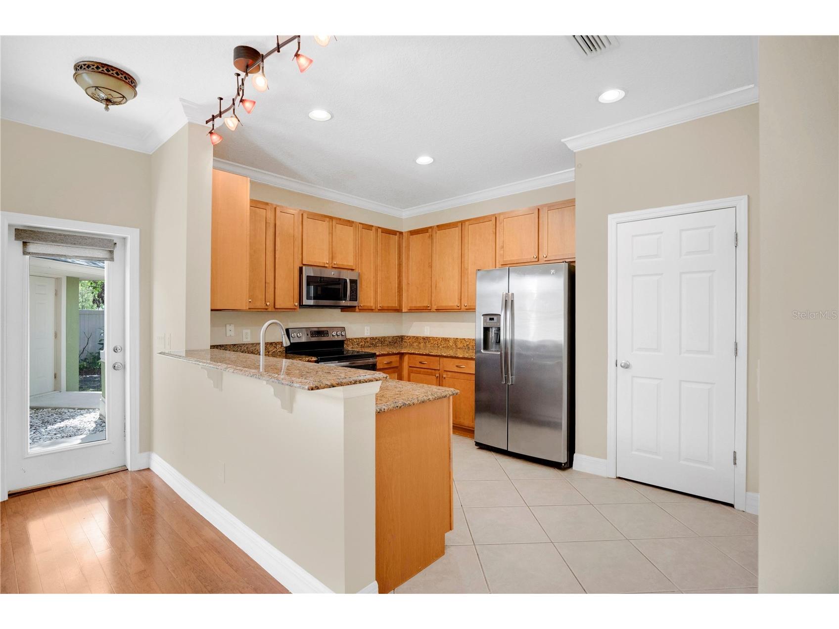2403 S Shine Avenue #B Orlando FL 32806 O6405895 image7