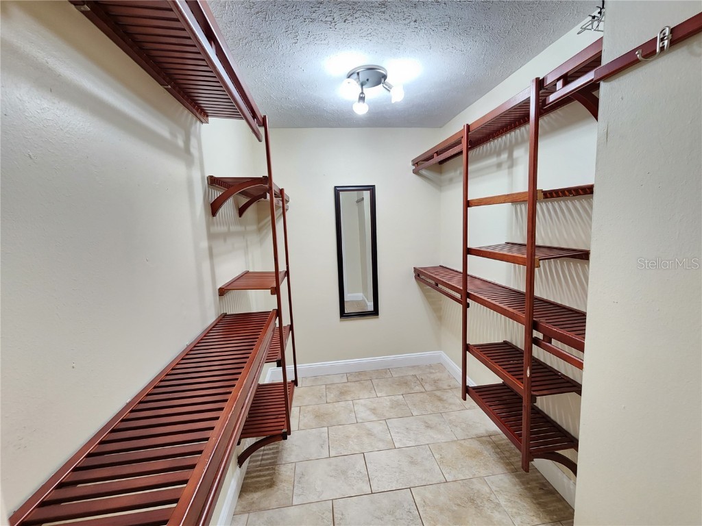 2403 Stonehill Avenue Valrico FL 33594 TB8443317 image11