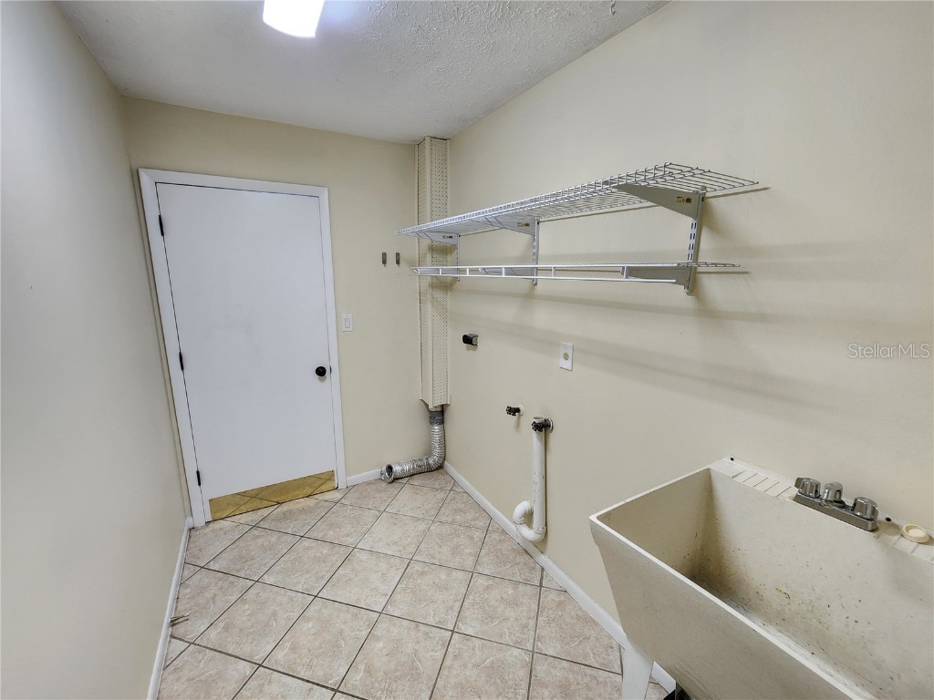 2403 Stonehill Avenue Valrico FL 33594 TB8443317 image17