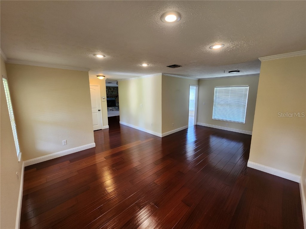 2403 Stonehill Avenue Valrico FL 33594 TB8443317 image3