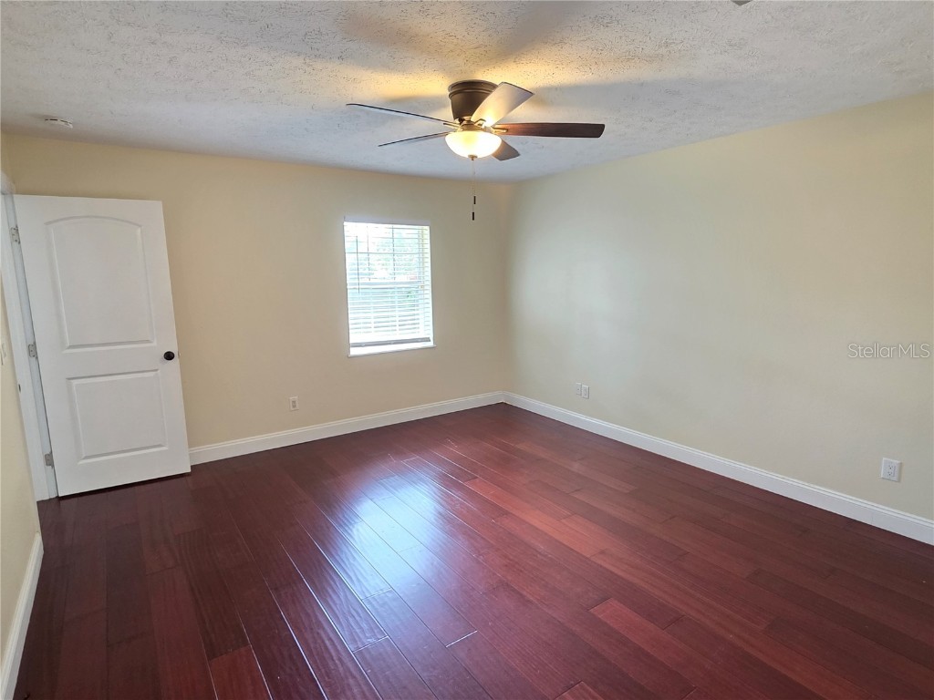 2403 Stonehill Avenue Valrico FL 33594 TB8443317 image7