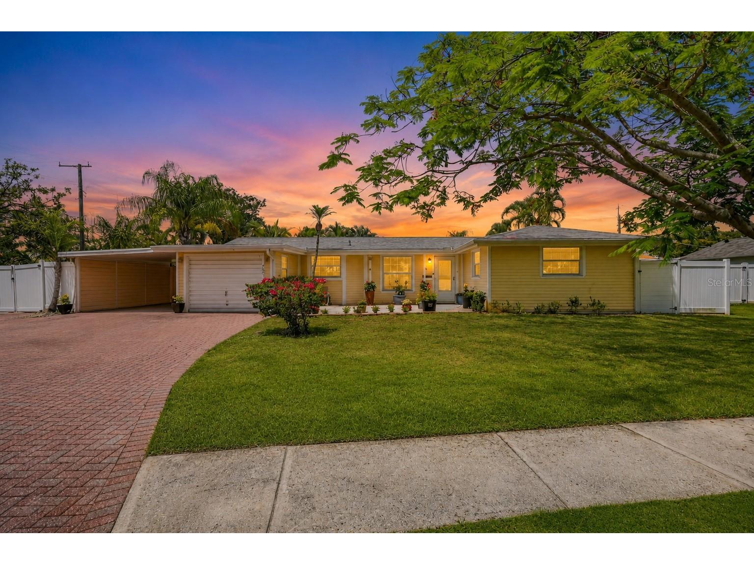 2403 Vermont Avenue E Bradenton FL 34208 A4695037 image1