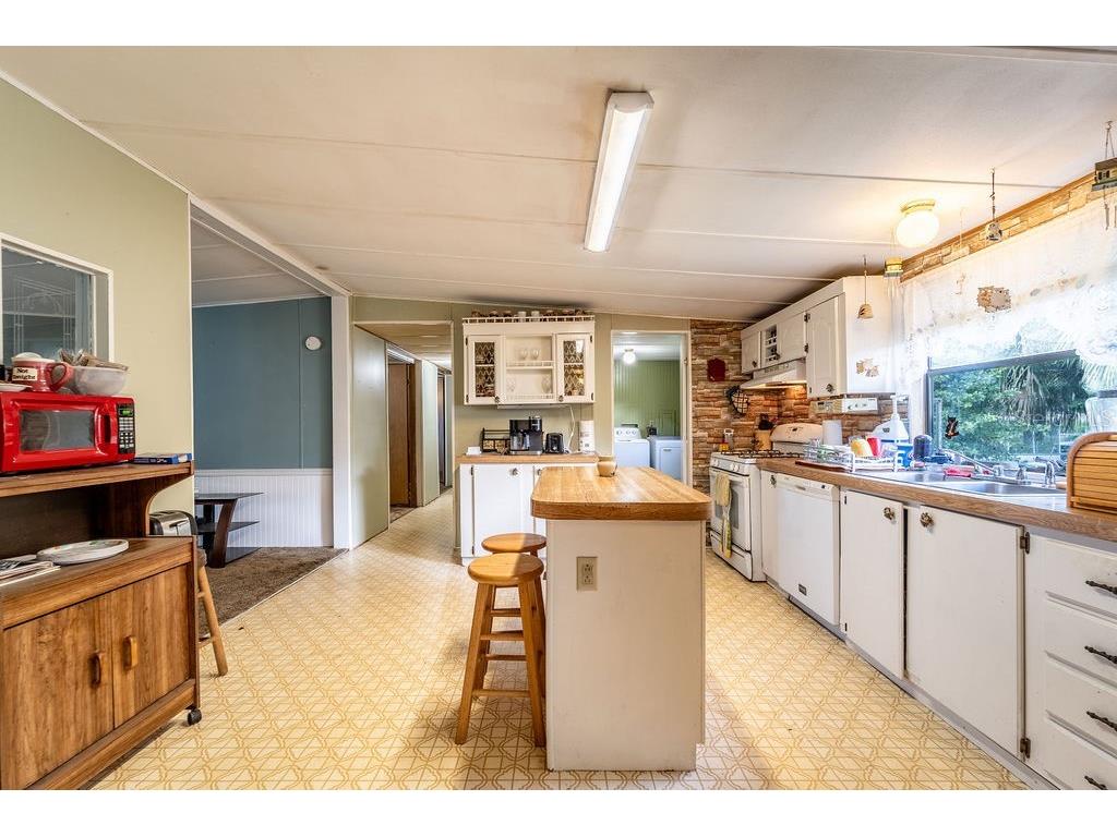 24031 Armadillo Road Astor FL 32102 V4944768 image15