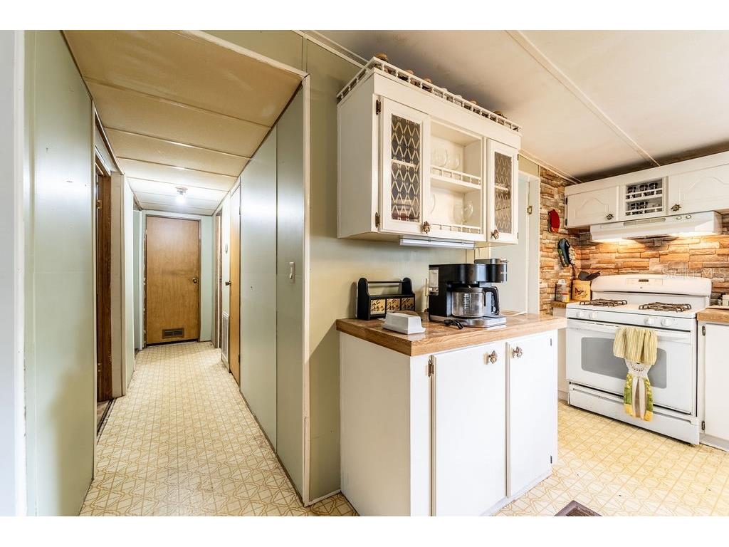 24031 Armadillo Road Astor FL 32102 V4944768 image18