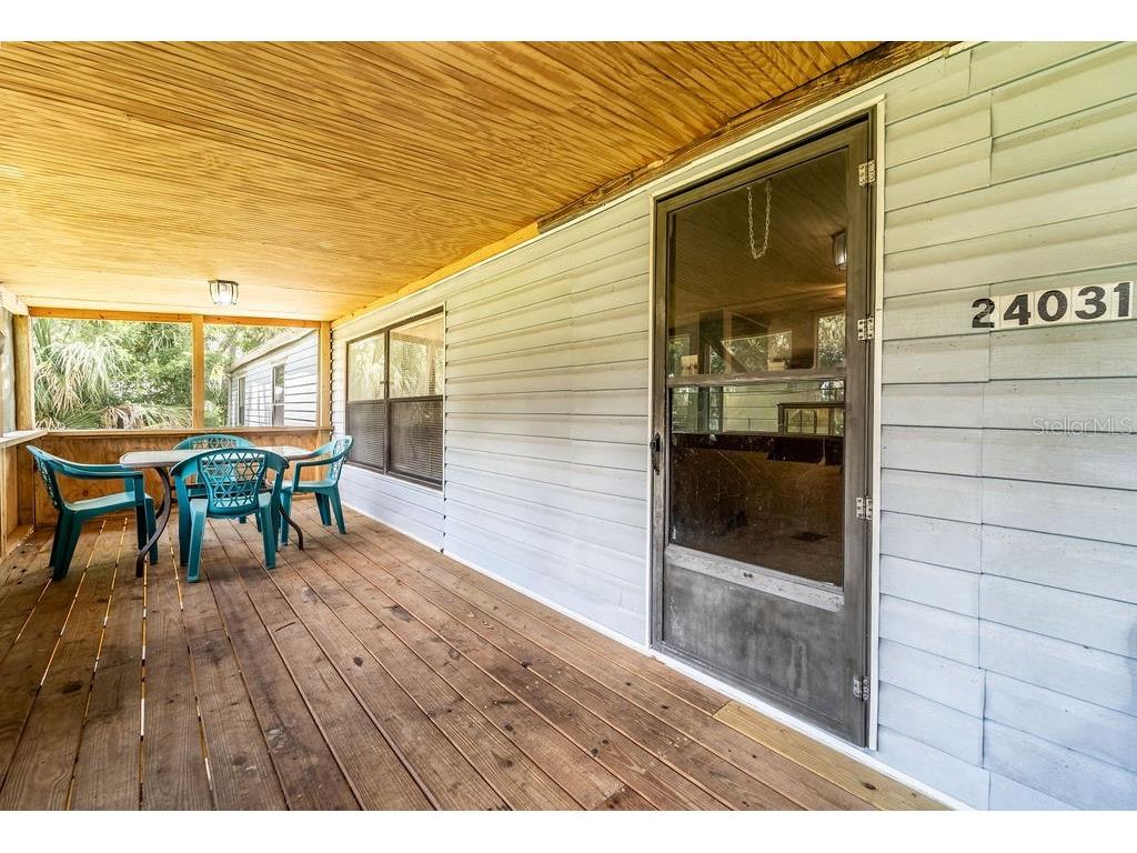 24031 Armadillo Road Astor FL 32102 V4944768 image4