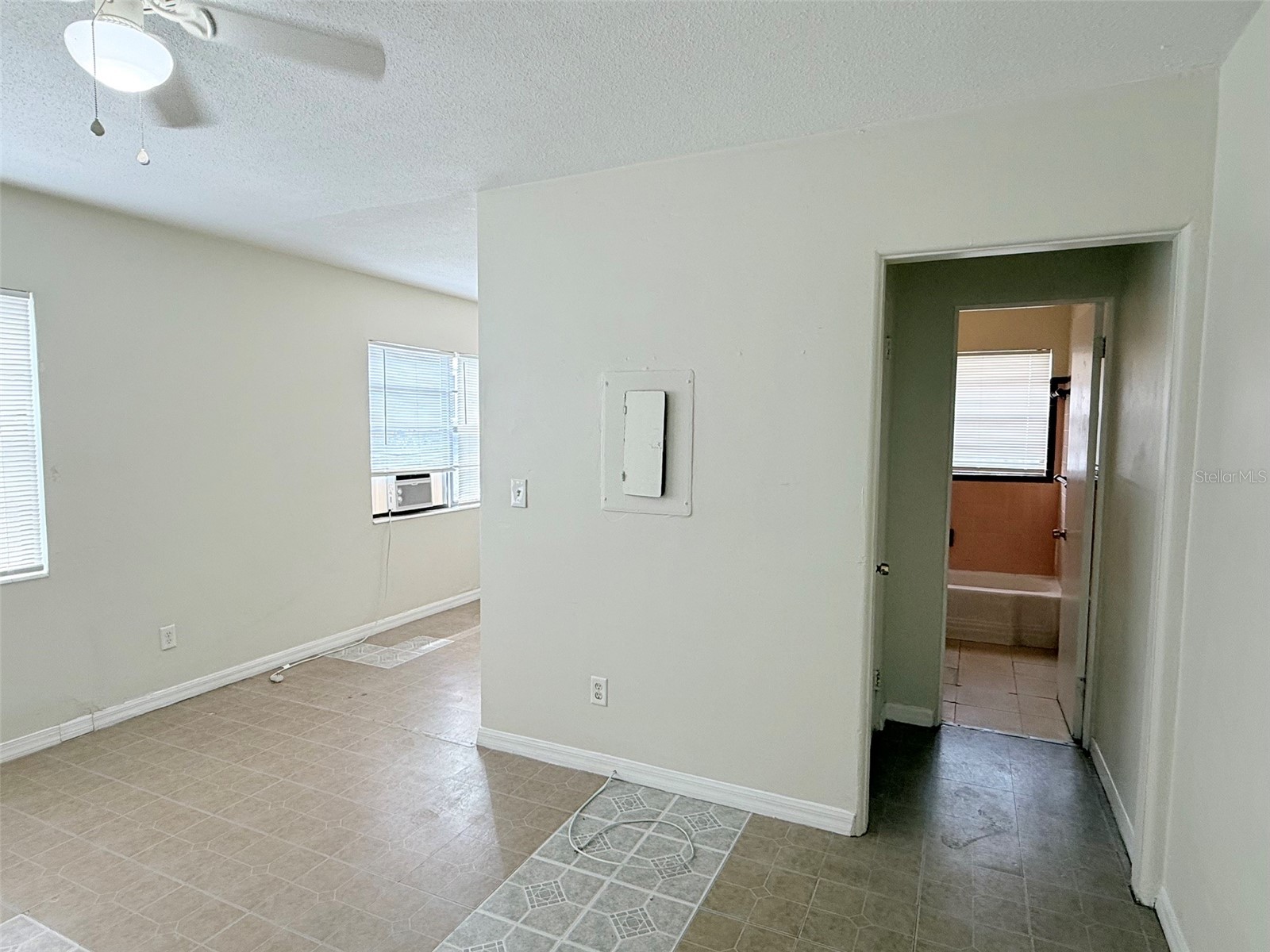 2404 10th Street W #1 Bradenton FL 34205 TB8508120 image5