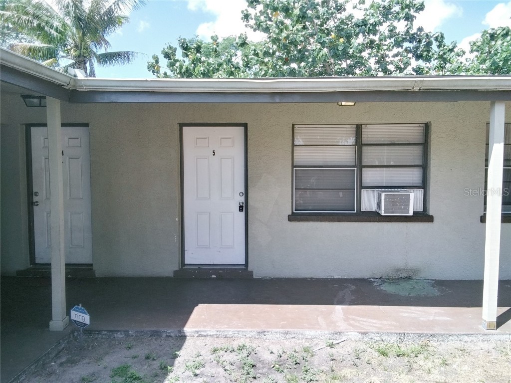 2404 10th Street W #5 Bradenton FL 34205 U8198203 image1