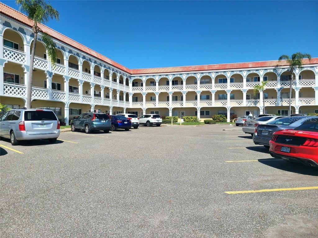 2404 Florentine Way #52 Clearwater FL 33763 U8231921 image1