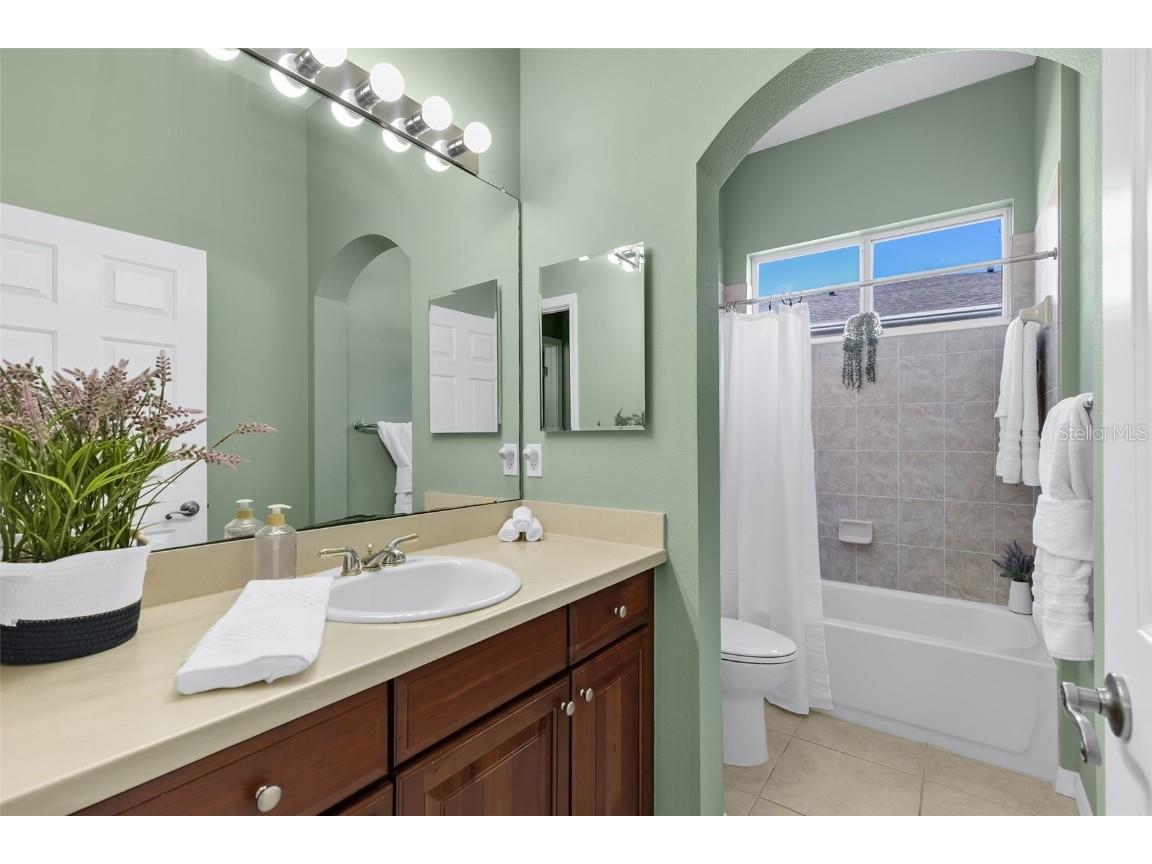 2404 Kensington Greens Drive Sun City Center FL 33573 TB8427609 image37