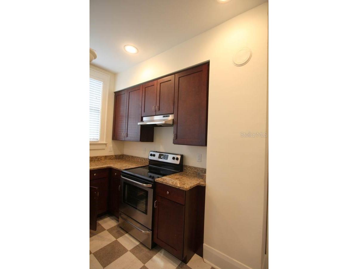2404 N Morgan Street Tampa FL 33602 TB8520665 image12