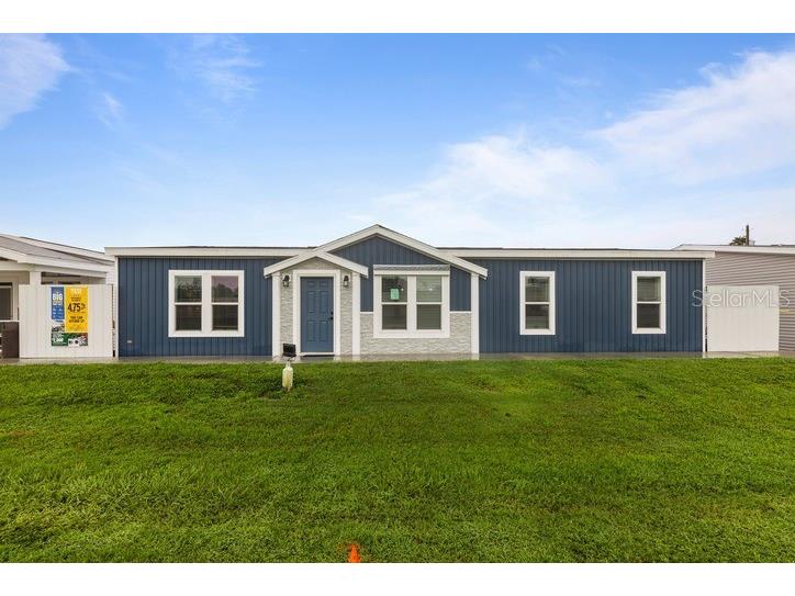 24045 Fox Road Astor FL 32102 - ST JOHN'S RIVER R4909589 image1