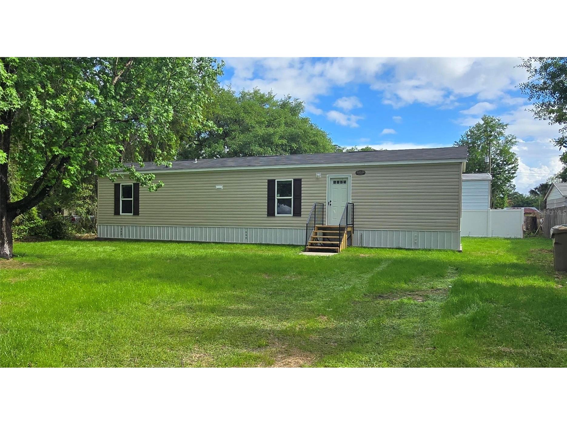 24048 Ermine Road Astor FL 32102 R4910992 image1