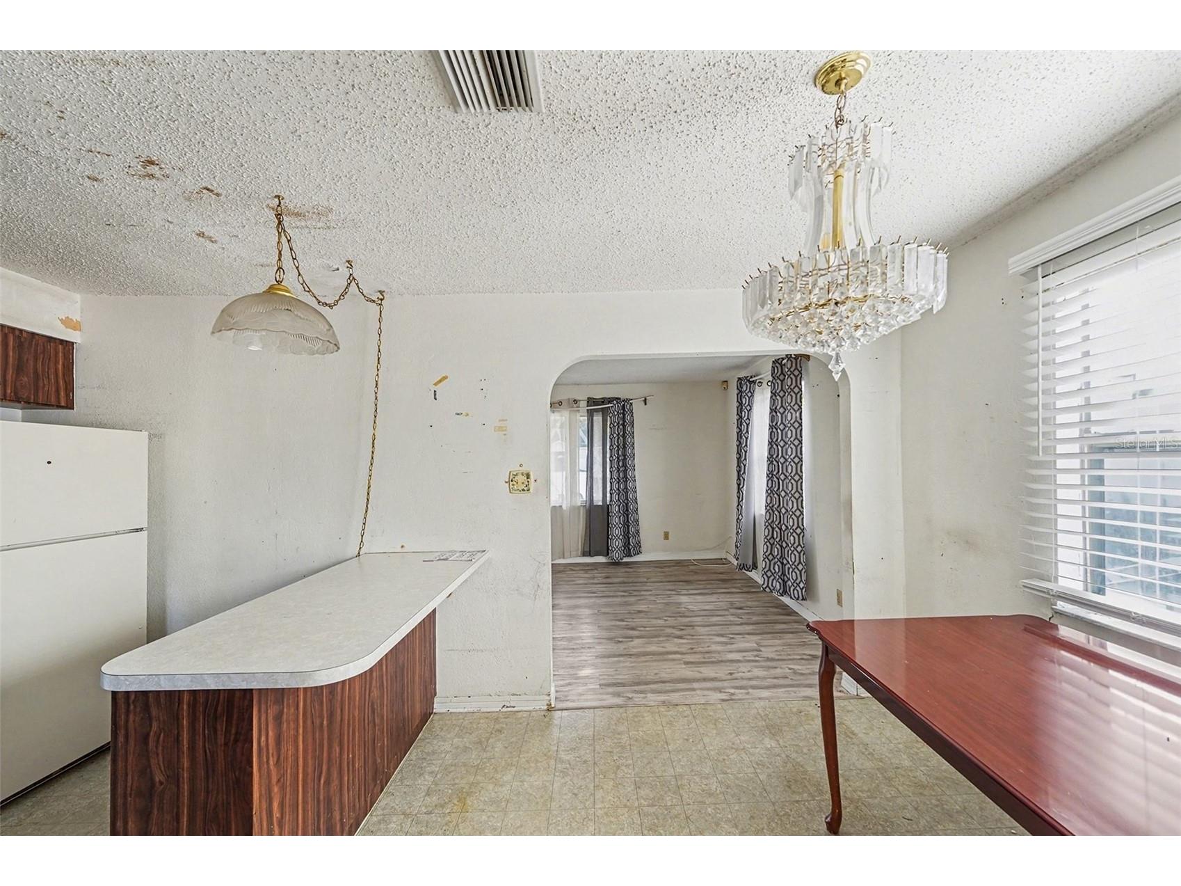 2405 44th Street S Saint Petersburg FL 33711 TB8467991 image10