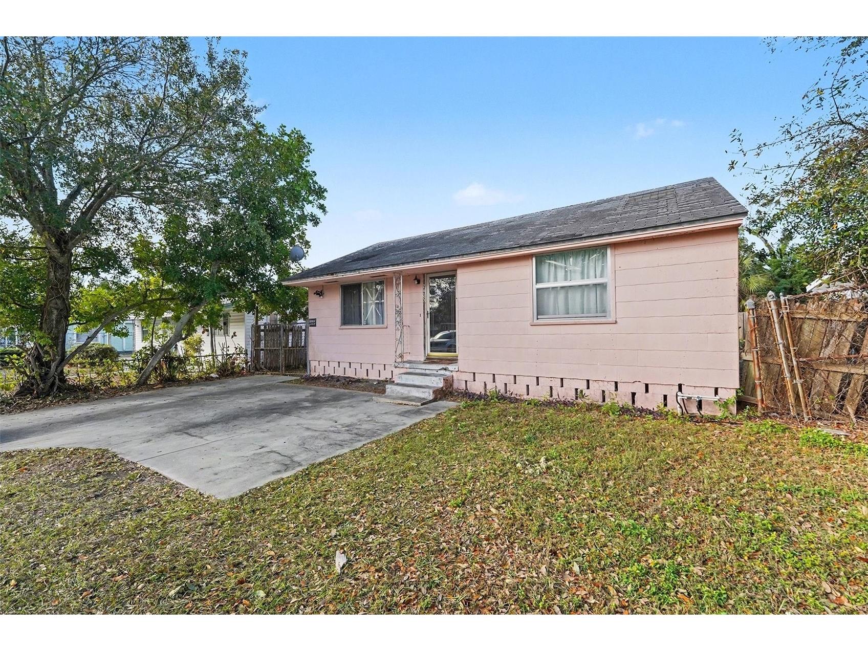 2405 44th Street S Saint Petersburg FL 33711 TB8467991 image3