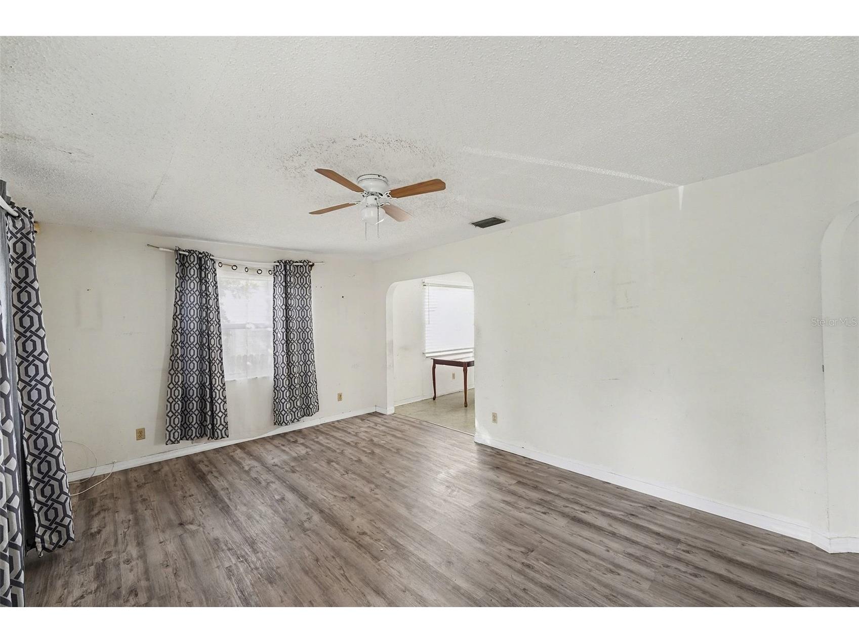 2405 44th Street S Saint Petersburg FL 33711 TB8467991 image6