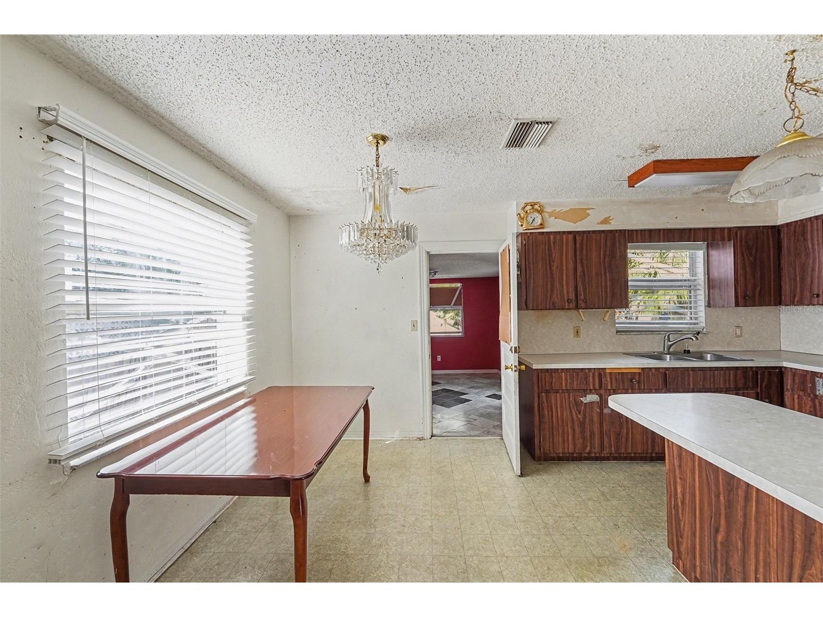 2405 44th Street S Saint Petersburg FL 33711 TB8467991 image9