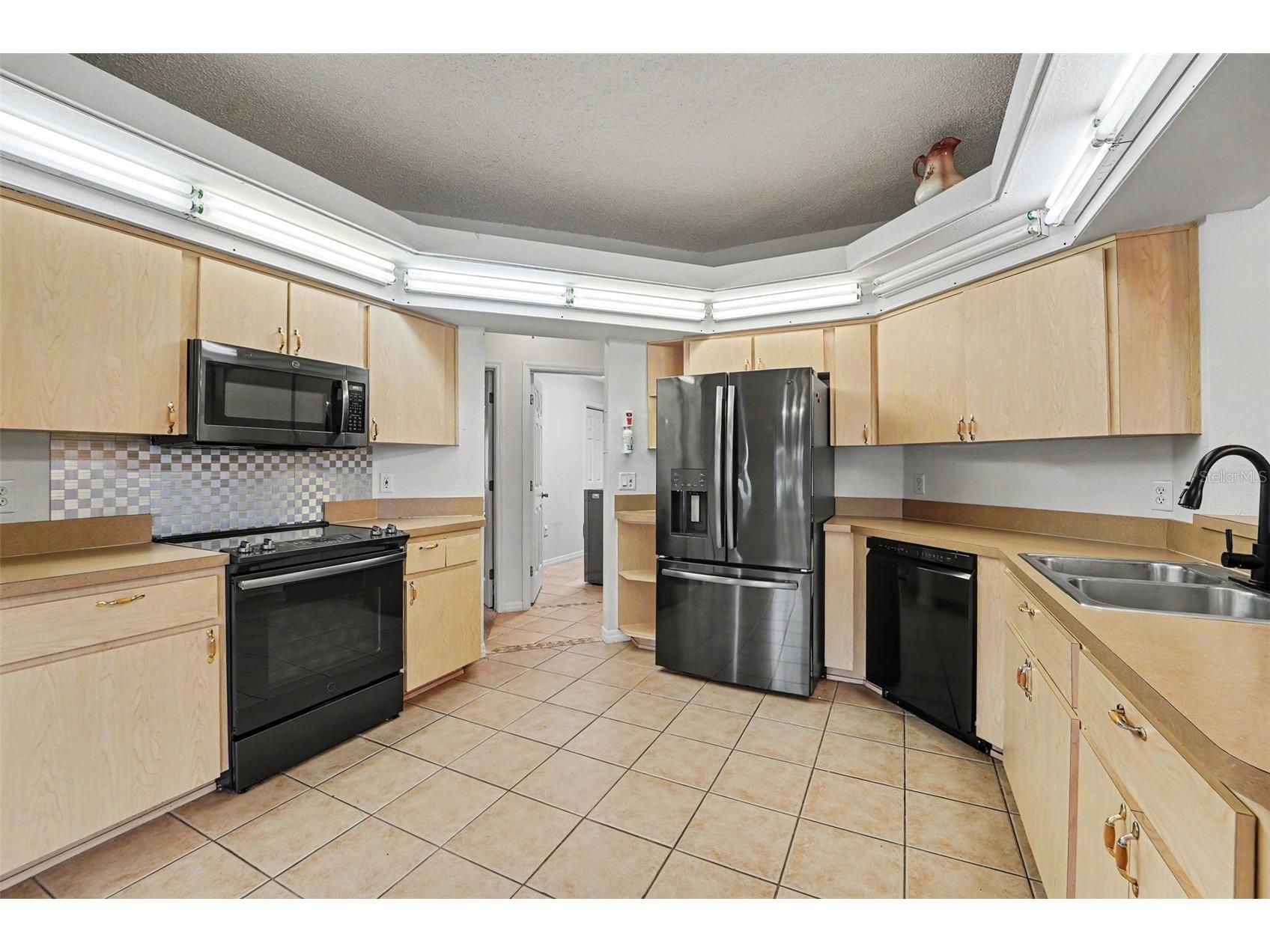 2405 Ainsworth Avenue Spring Hill FL 34609 TB8471123 image11