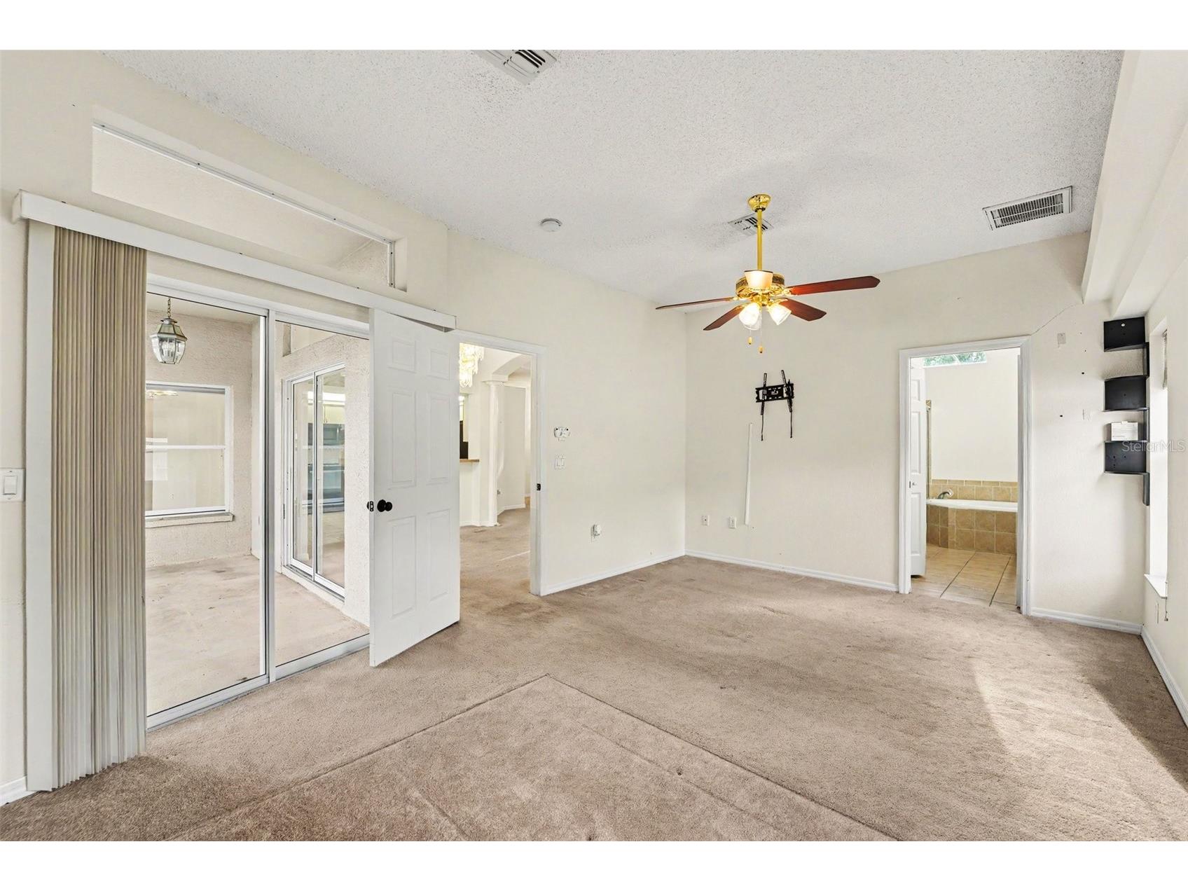 2405 Ainsworth Avenue Spring Hill FL 34609 TB8471123 image14