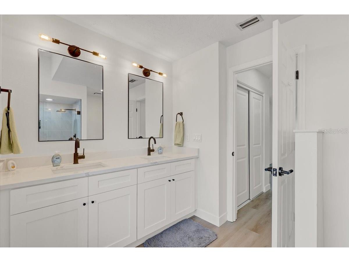 2405 Appaloosa Circle Sarasota FL 34240 TB8514118 image32