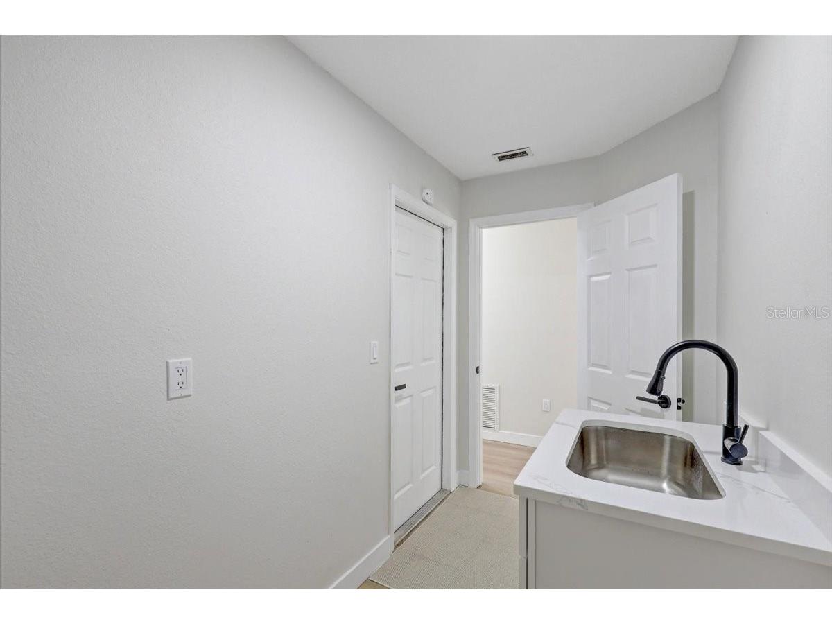 2405 Appaloosa Circle Sarasota FL 34240 TB8514118 image46