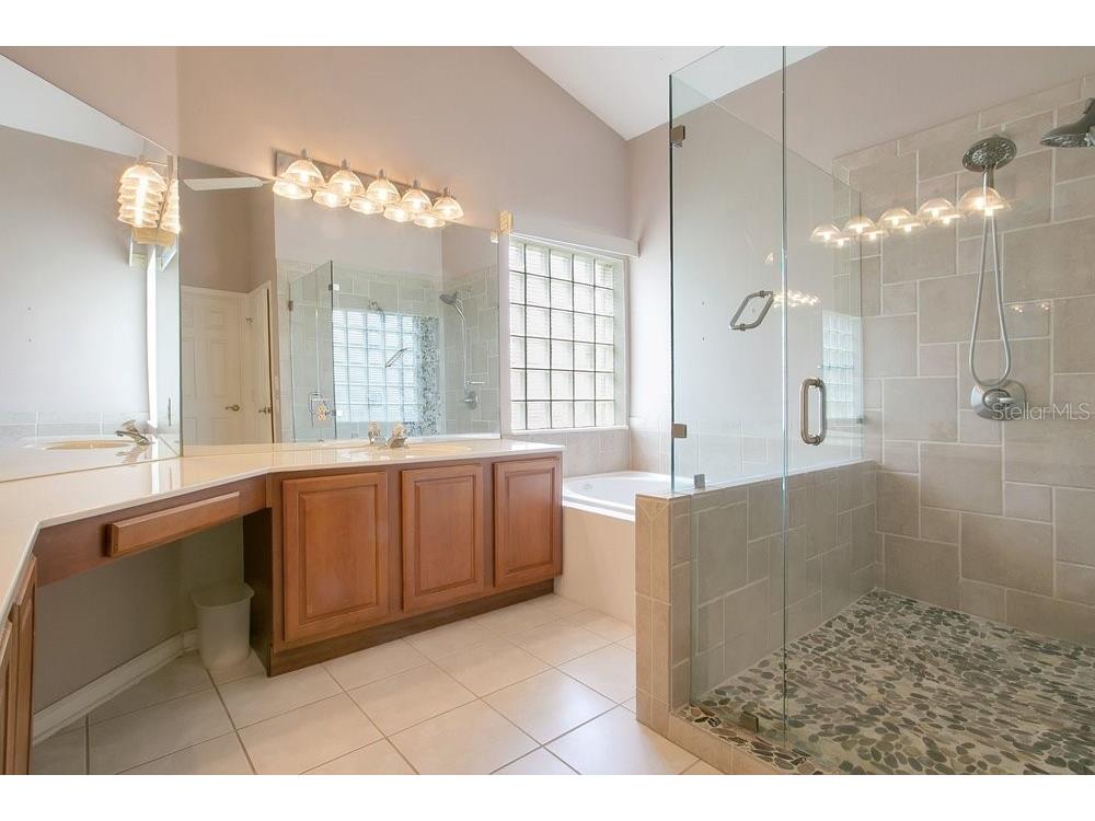 2405 Blossomwood Drive Oviedo FL 32765 O6410387 image16