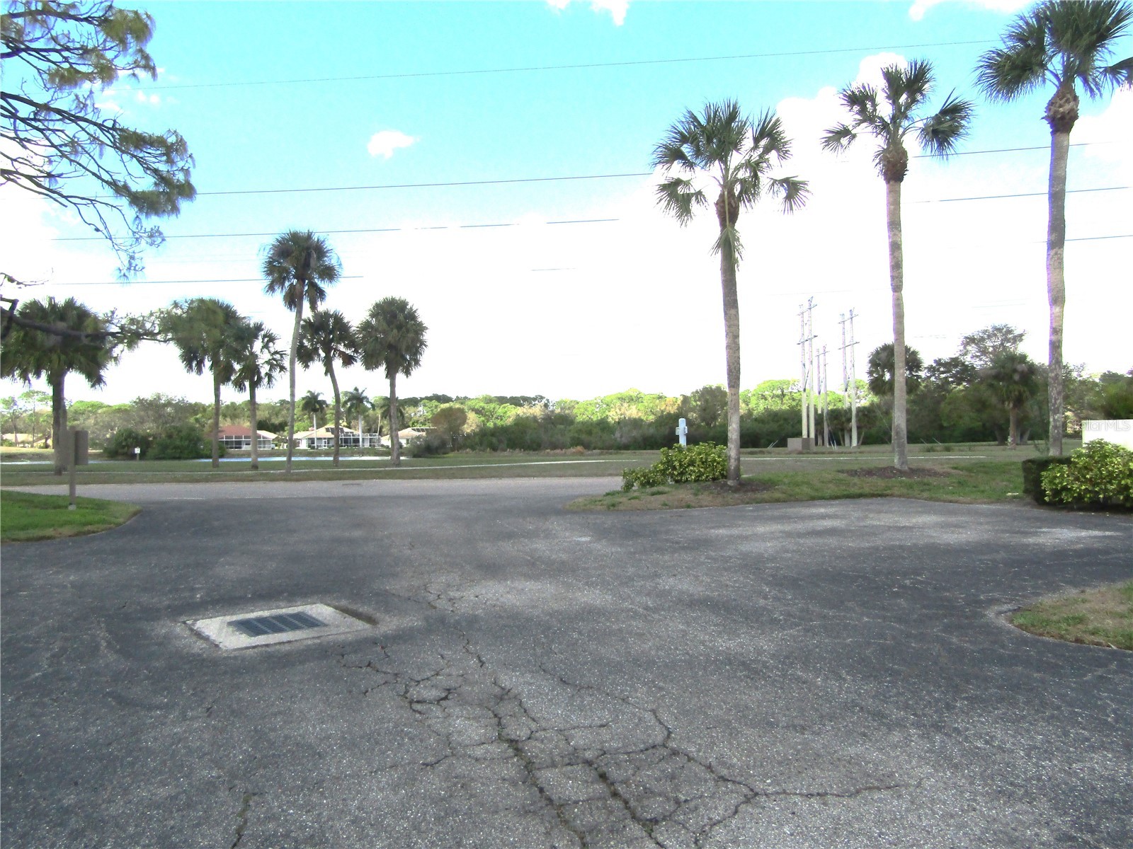 2405 Crispin Court #E1 Sarasota FL 34235 A4686722 image25