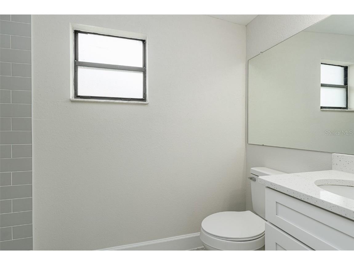 2405 Delrose Drive E Lakeland FL 33805 L4956981 image11