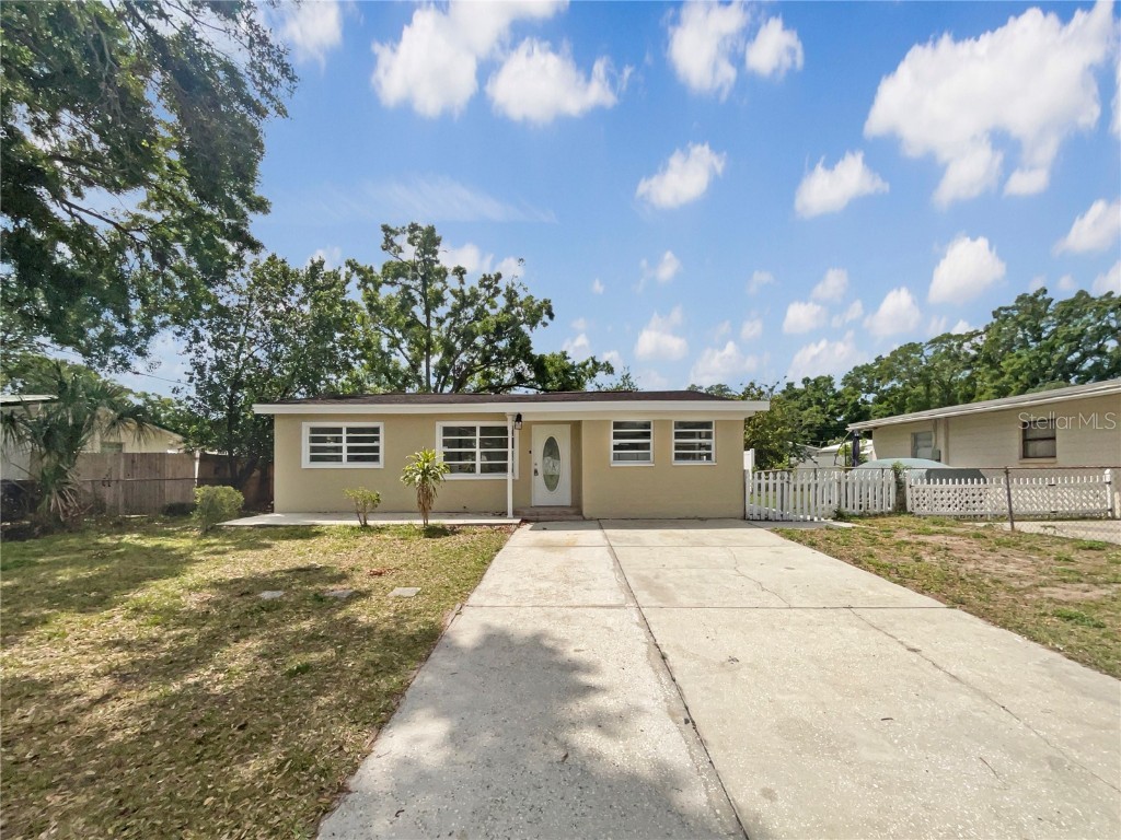 2405 E Annie Street Tampa FL 33612 O6296492 image1