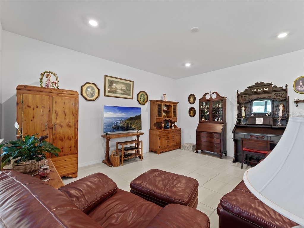 2405 Gabel Oak Drive North Port FL 34289 C7517467 image13