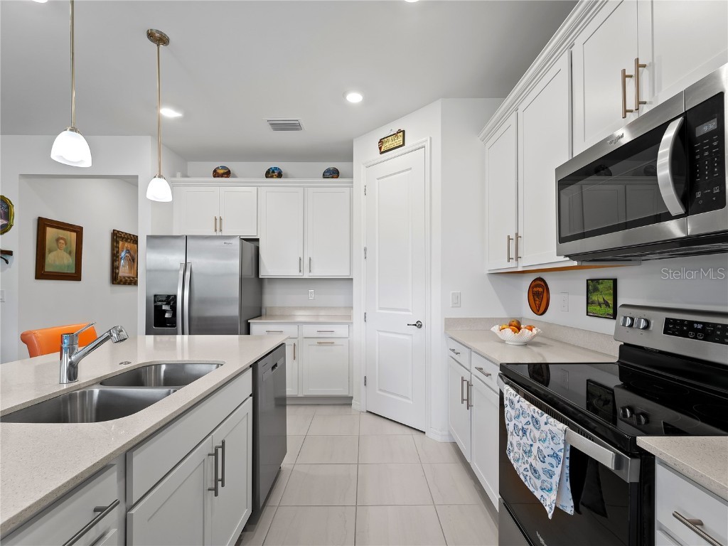 2405 Gabel Oak Drive North Port FL 34289 C7517467 image17