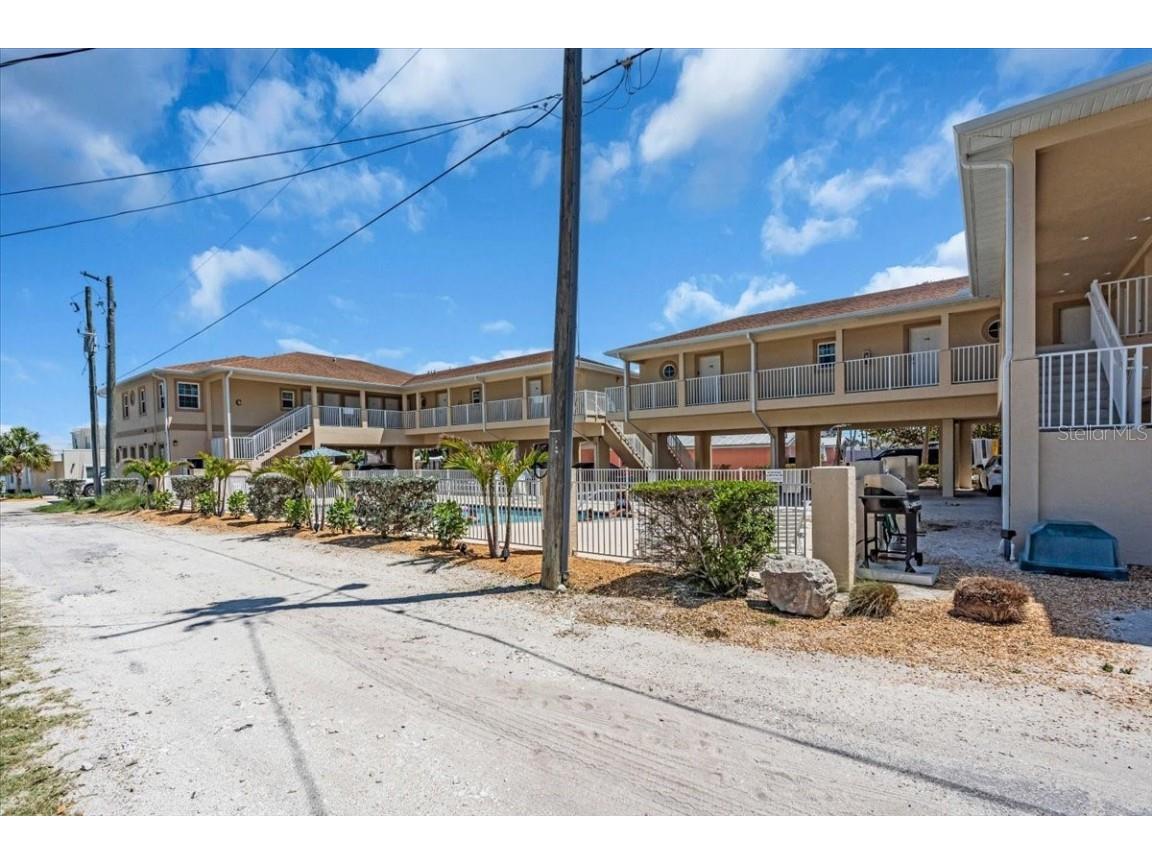 2405 N Beach Road #4 Englewood FL 34223 N6138309 image1