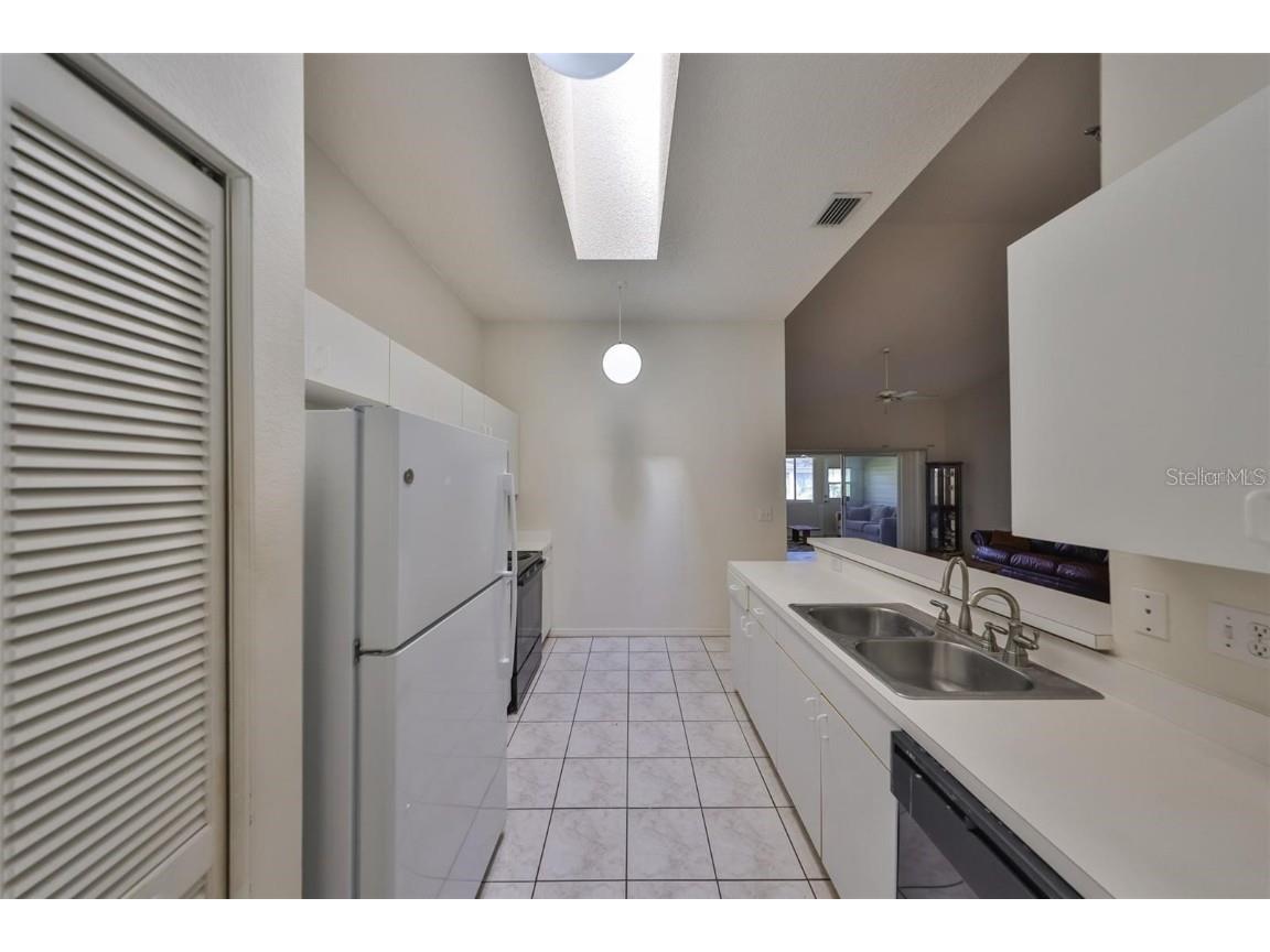 2405 New Haven Circle Sun City Center FL 33573 TB8426271 image7