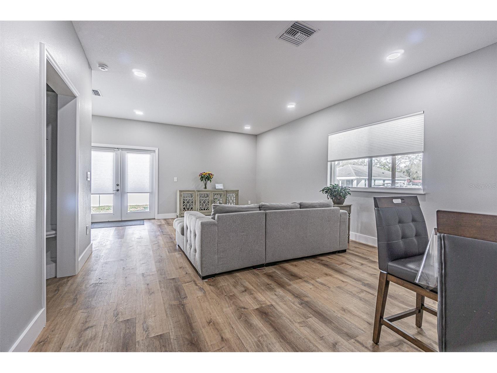2405 S 69th Street Tampa FL 33619 TB8467127 image6