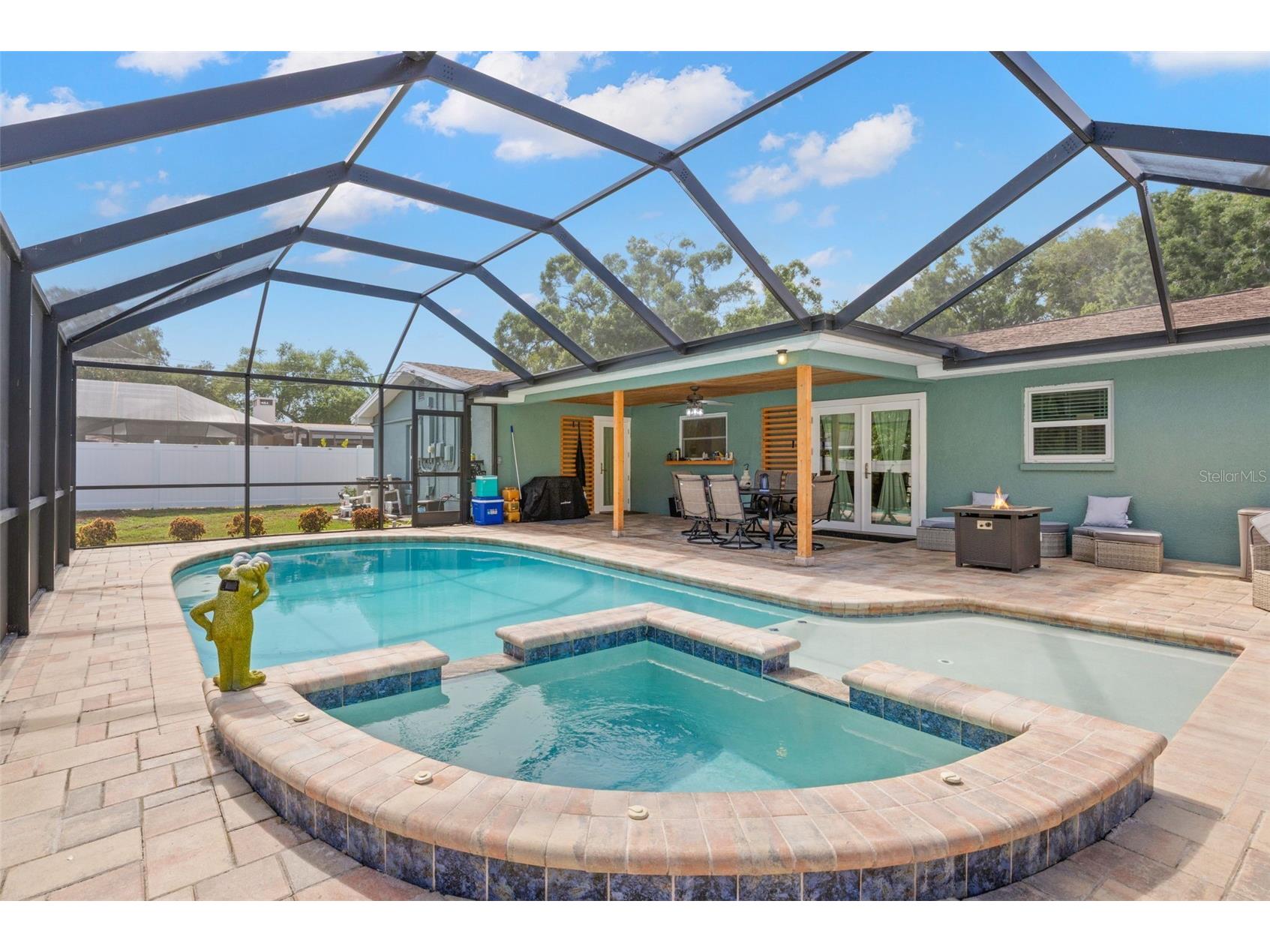 2405 Summerlin Drive Clearwater FL 33764 TB8528392 image23