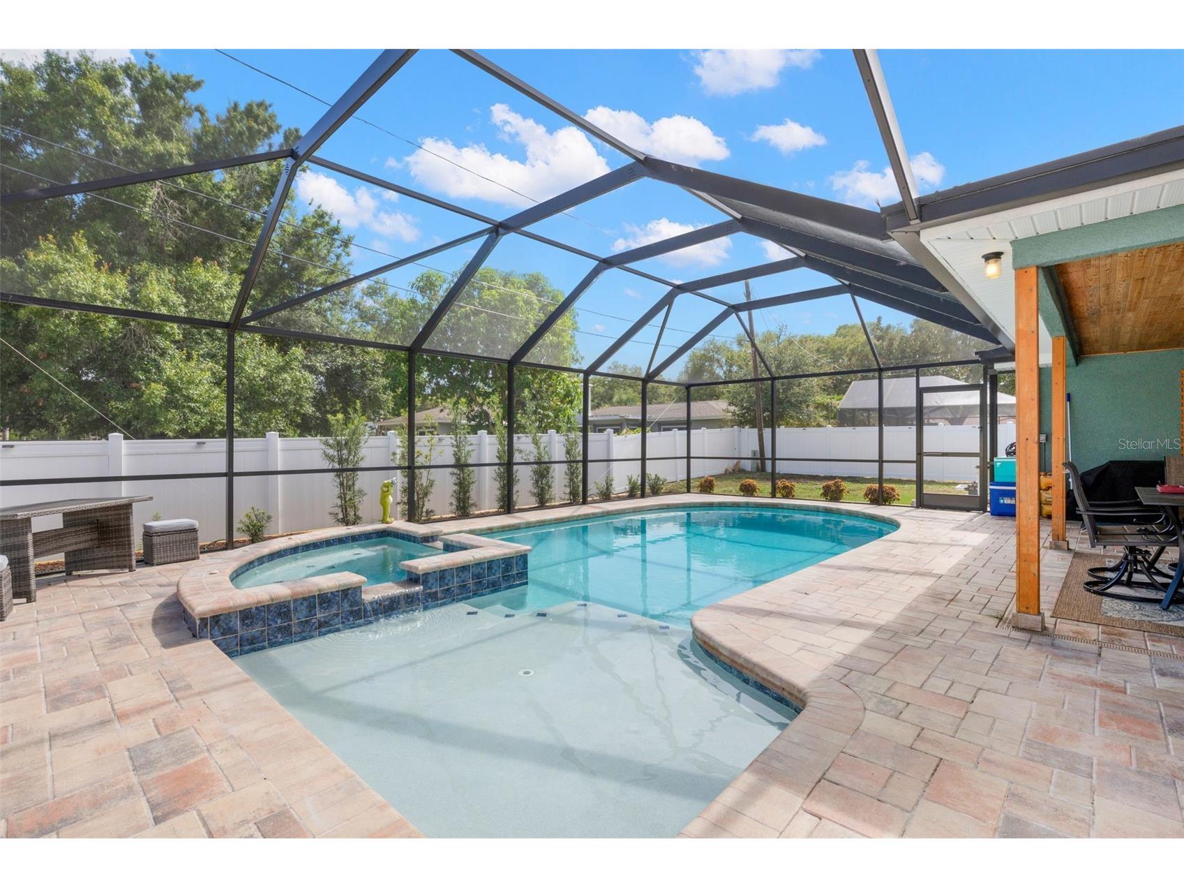 2405 Summerlin Drive Clearwater FL 33764 TB8528392 image24