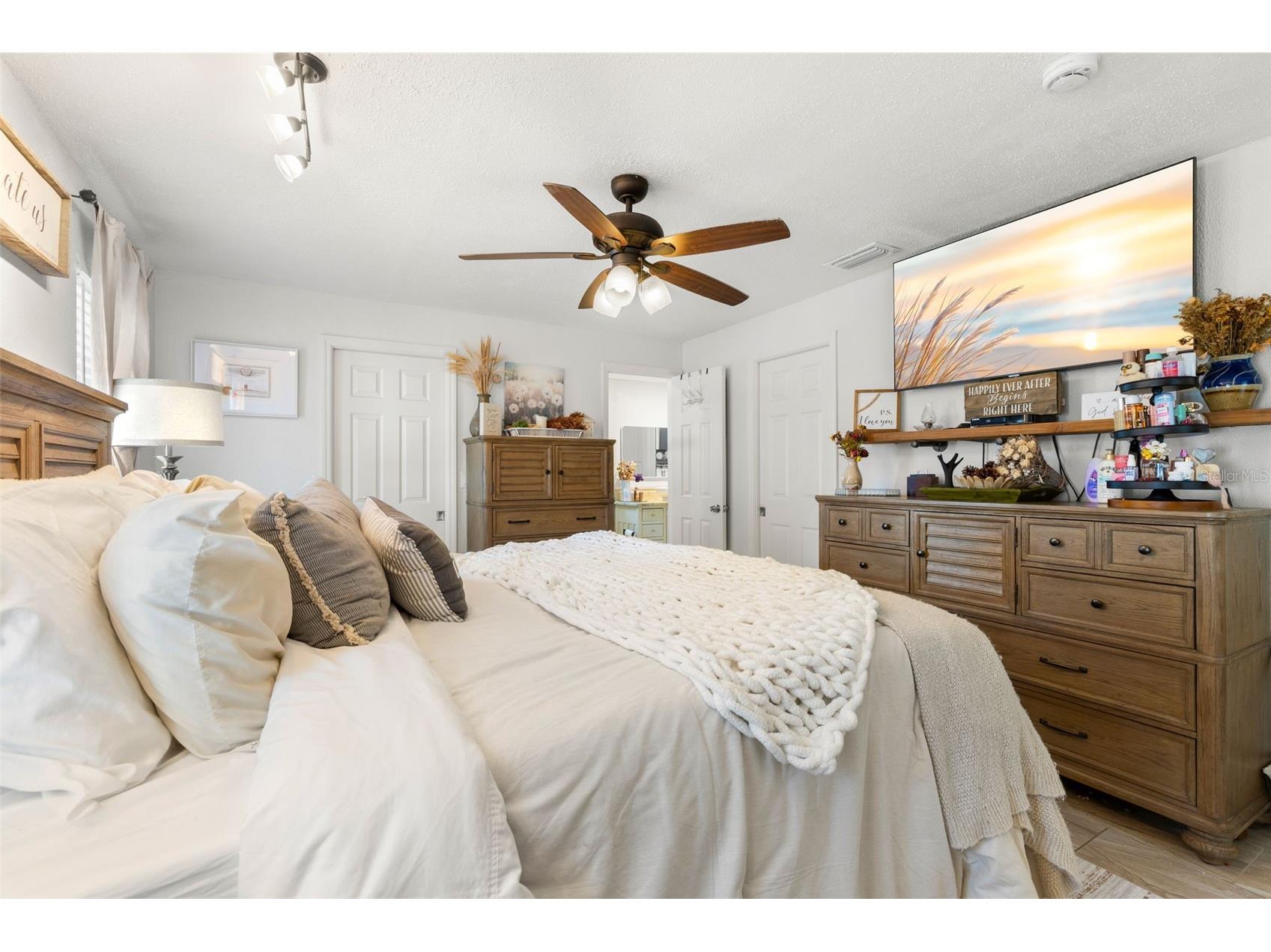 2405 Summerlin Drive Clearwater FL 33764 TB8528392 image27