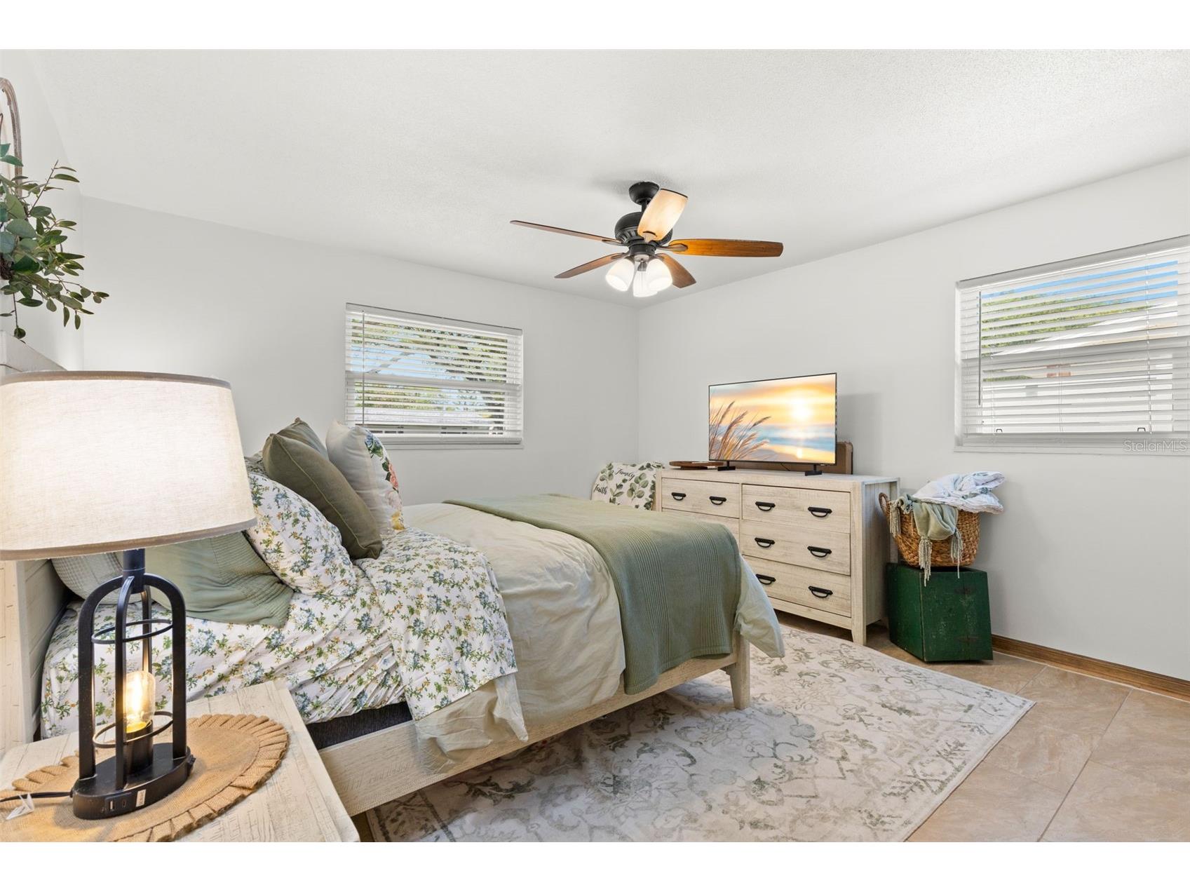 2405 Summerlin Drive Clearwater FL 33764 TB8528392 image33