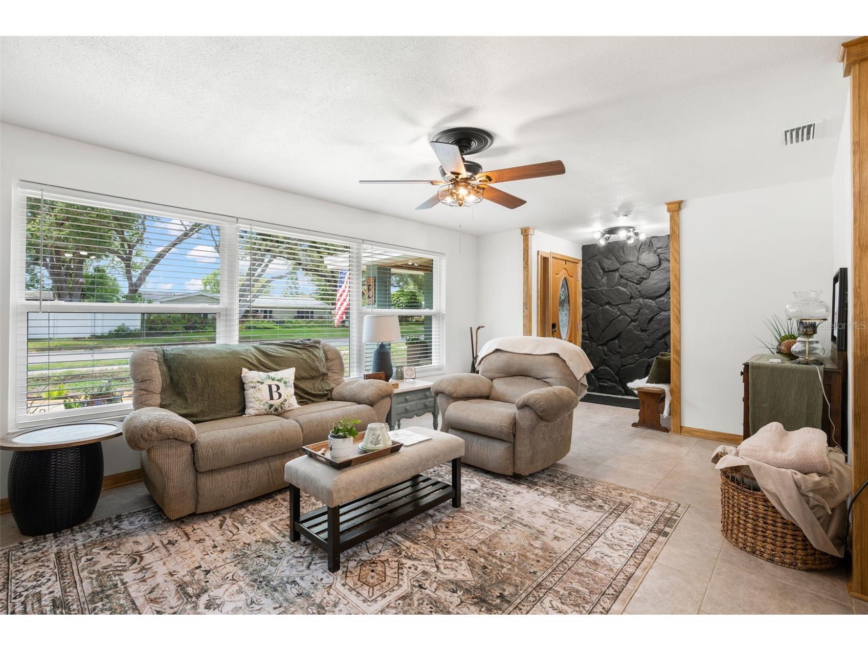 2405 Summerlin Drive Clearwater FL 33764 TB8528392 image7
