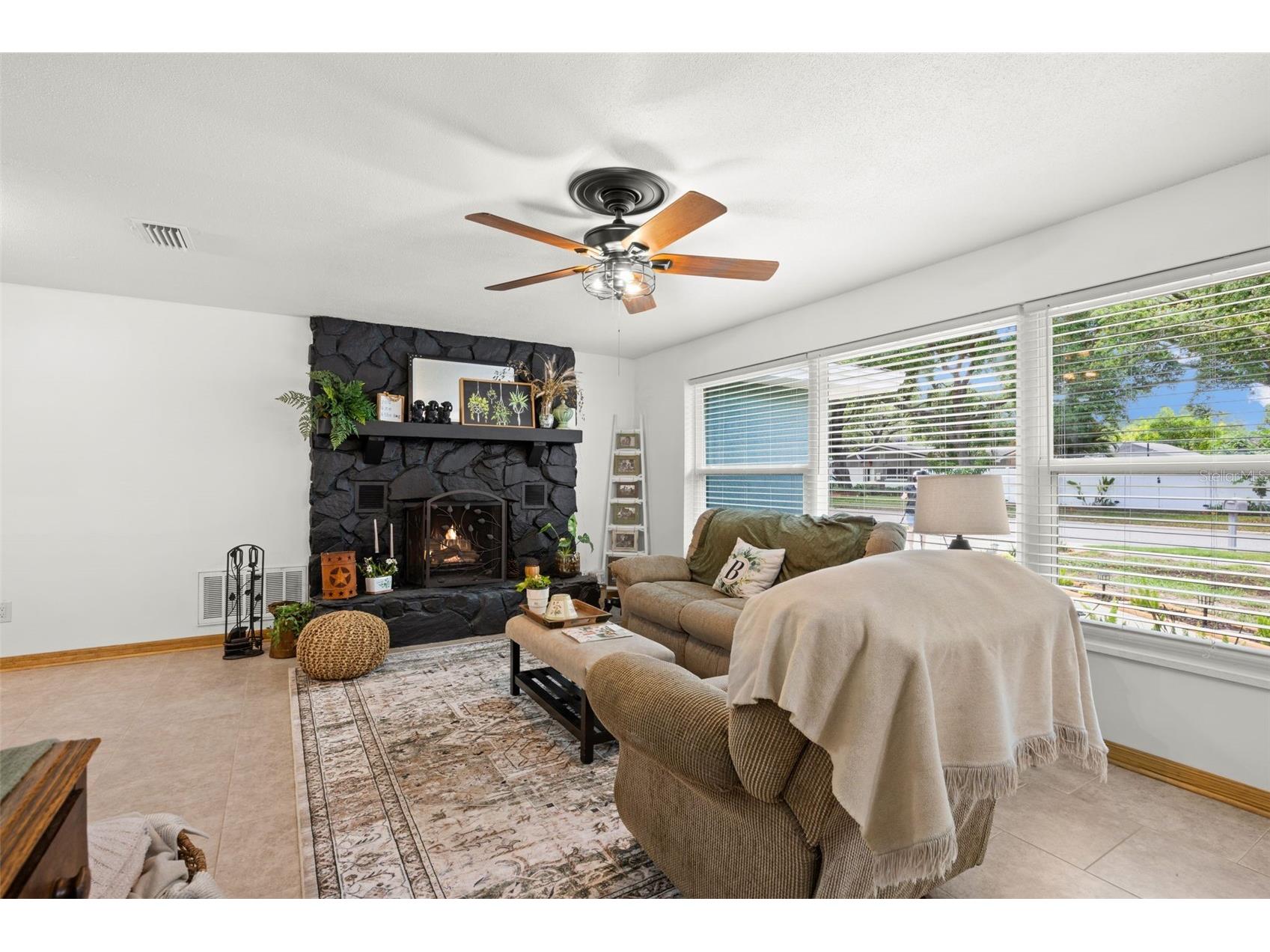 2405 Summerlin Drive Clearwater FL 33764 TB8528392 image8