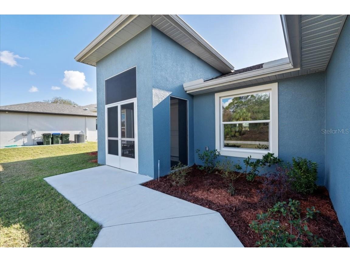 2405 Vancouver Lane North Port FL 34286 C7505091 image4