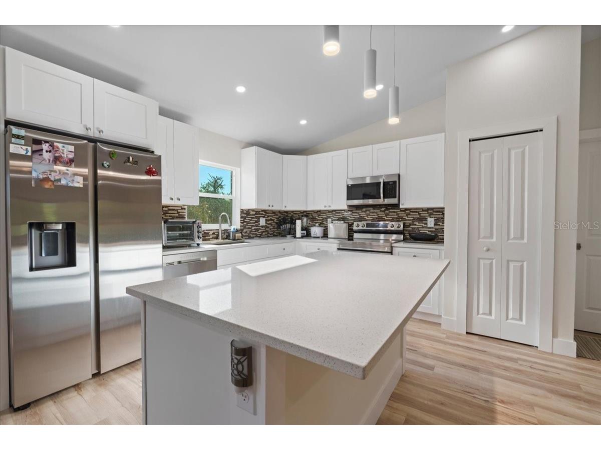 2405 Vancouver Lane North Port FL 34286 C7526169 image10