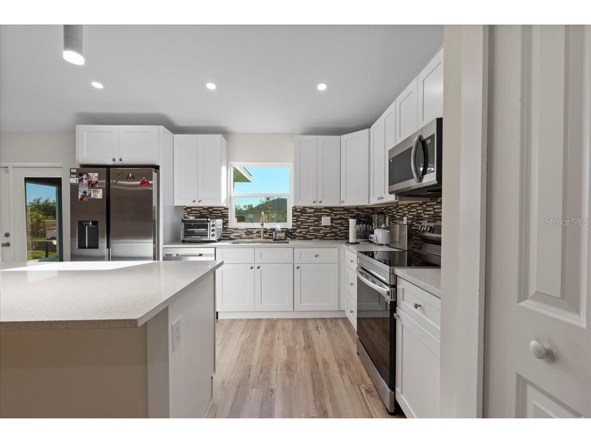 2405 Vancouver Lane North Port FL 34286 C7526169 image9