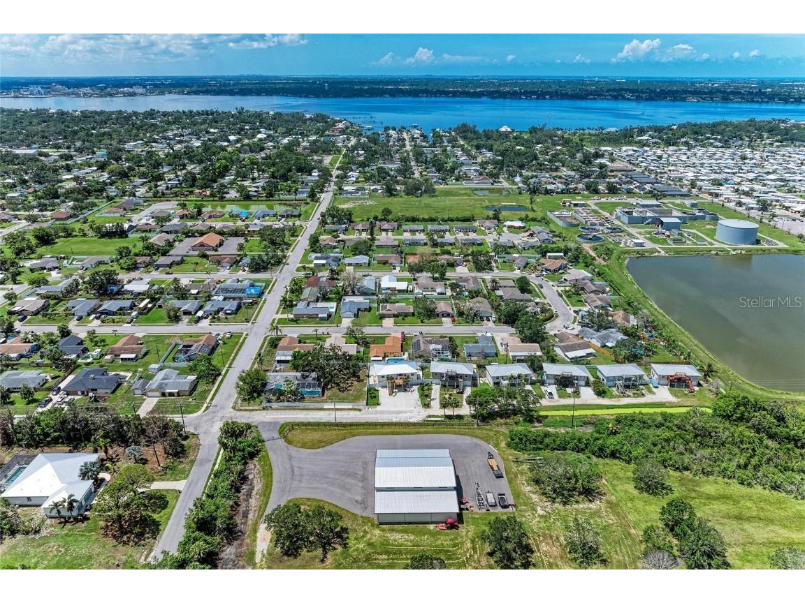 2406 15th Street W Palmetto FL 34221 A4656188 image27