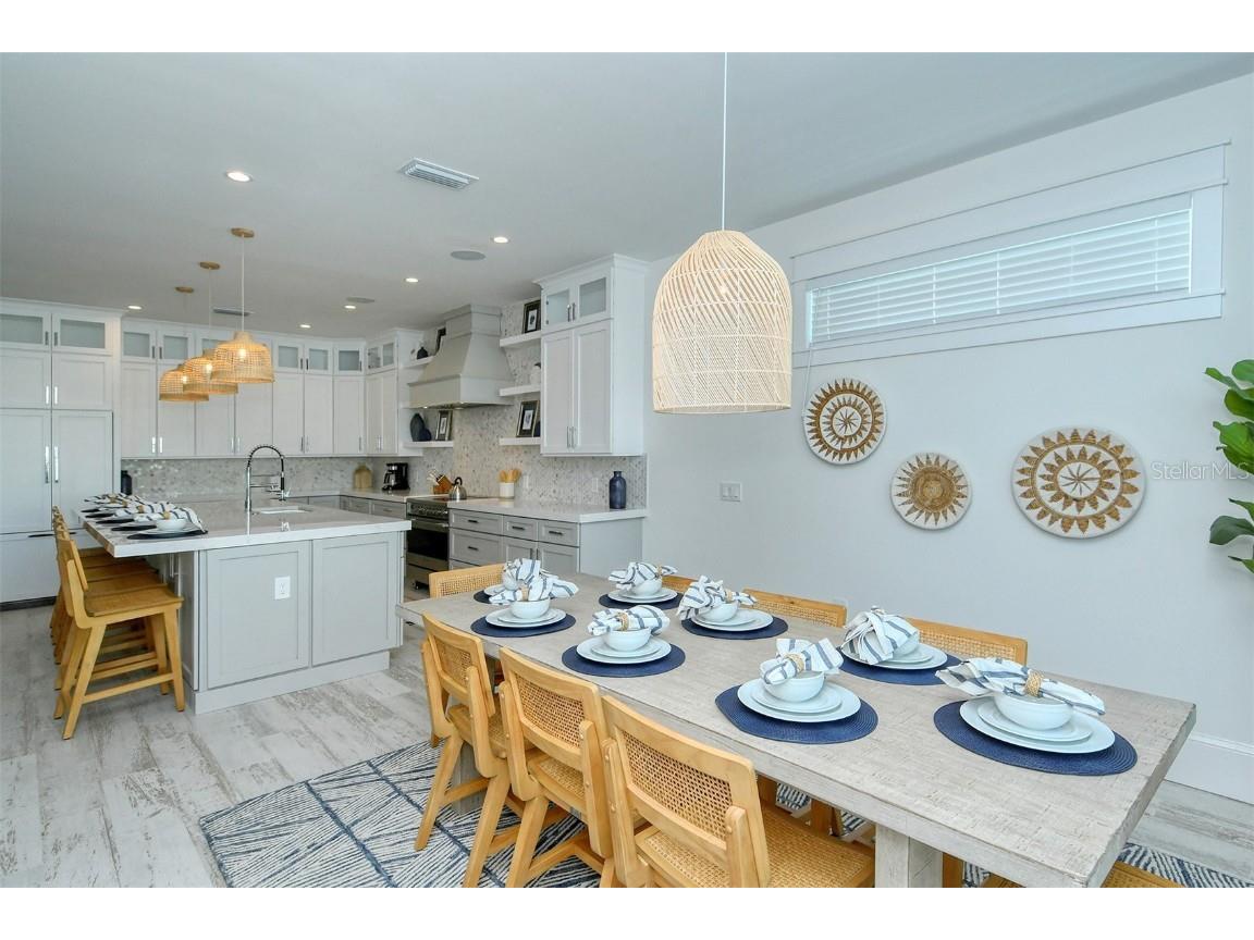 2406 Avenue C Bradenton Beach FL 34217 A4671874 image14