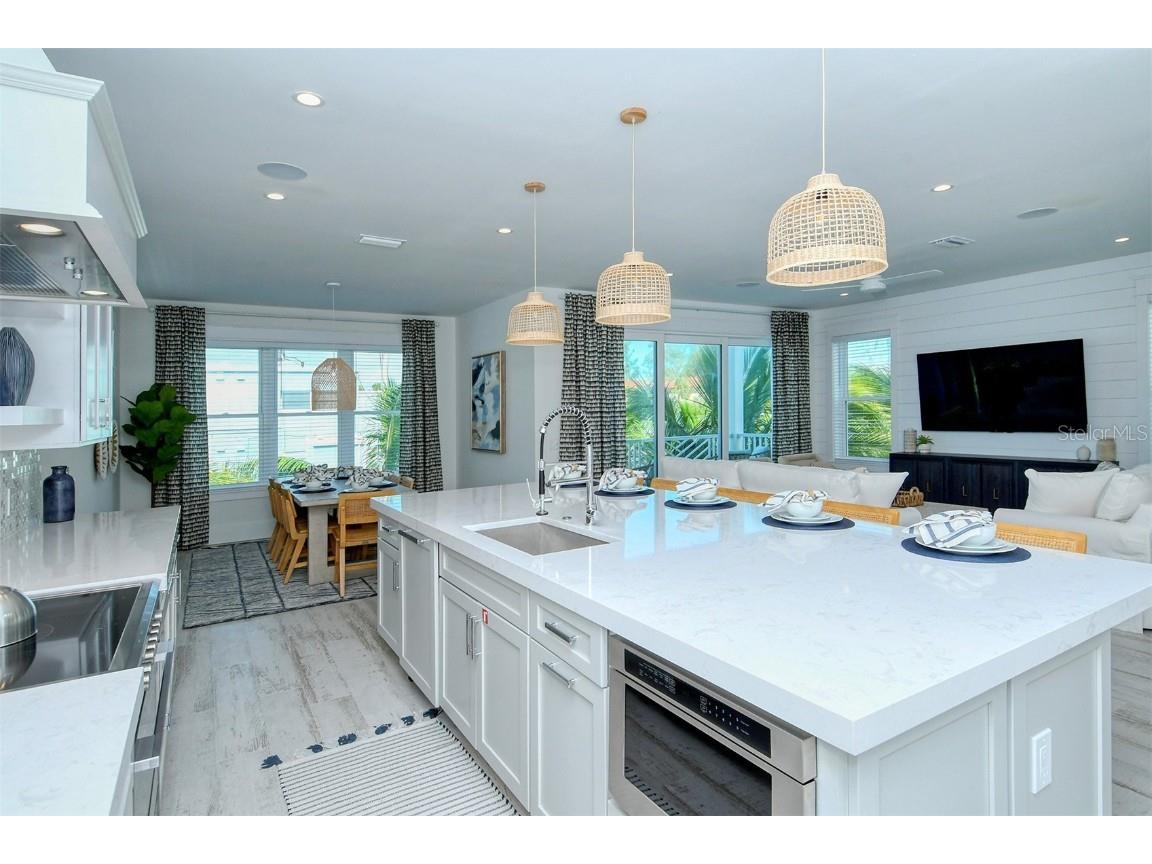 2406 Avenue C Bradenton Beach FL 34217 A4671874 image21