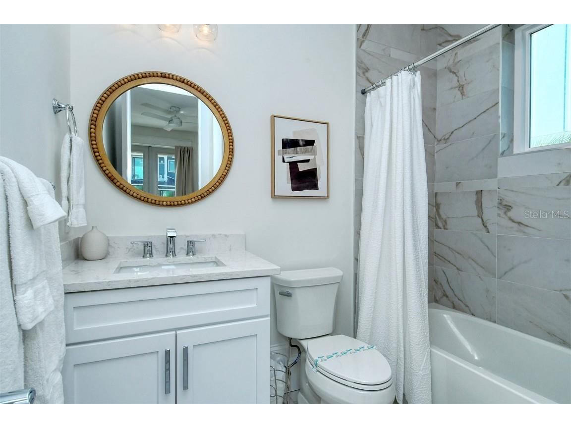 2406 Avenue C Bradenton Beach FL 34217 A4671874 image28