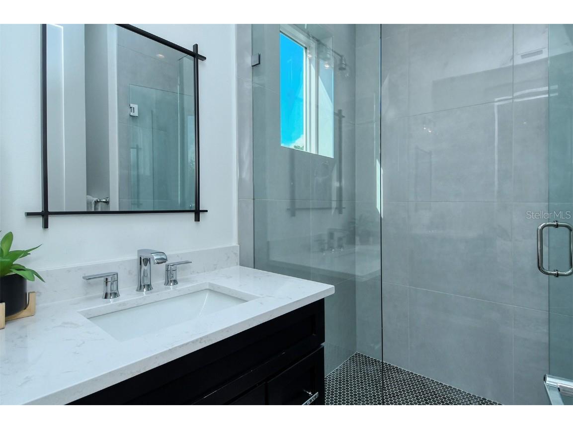 2406 Avenue C Bradenton Beach FL 34217 A4671874 image33